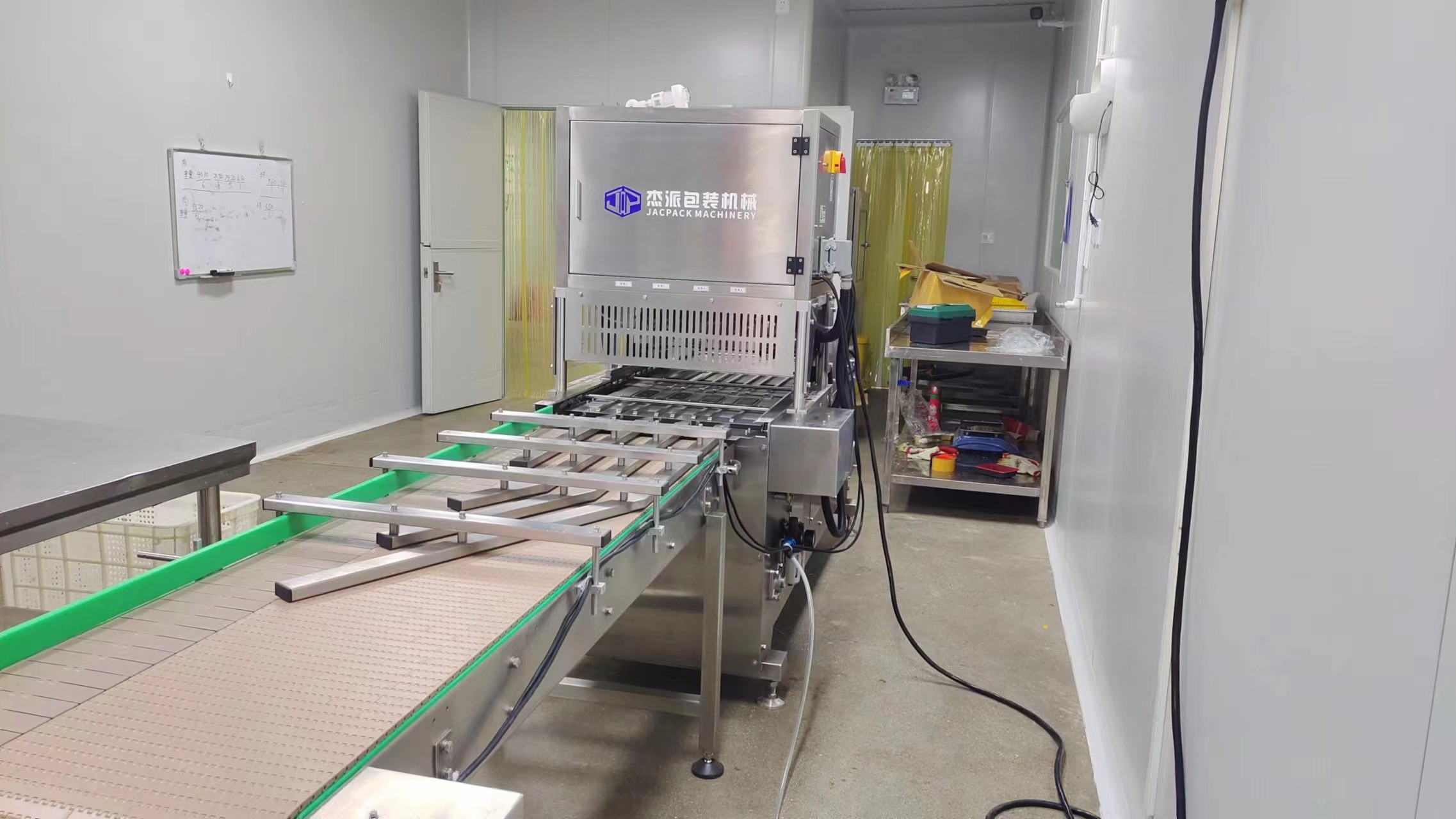 Últimos blogs de la empresa sobre El empoderamiento de la automatización: transformación y avance en máquinas automáticas de embalaje